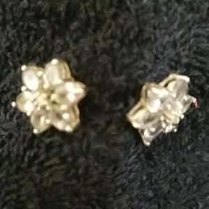 Flower earrings